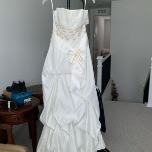 Jessica McClintock Cream Strapless Prom Dress